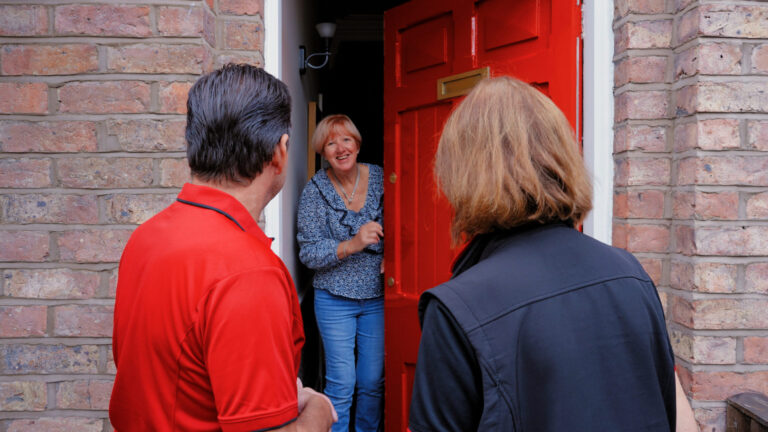Poppies Cleaning Service Hounslow: Elevating Homes with Impeccable Cleaning Solutions