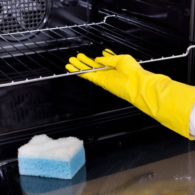 Cooking Bliss: Poppies’ Expert Oven Cleaning Magic