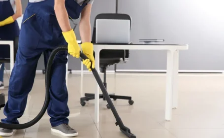 Bay-Lakes-Light-Commercial-Cleaning (1)
